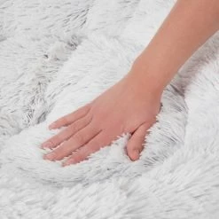 Frisco Eyelash Cat & Dog Bolster Bed & Frisco Eyelash Cat & Dog Blanket 12 Frisco Eyelash Cat & Dog Bolster Bed & Frisco Eyelash Cat & Dog Blanket -Frisco 303412 PT3. AC SS1800 V1623048752