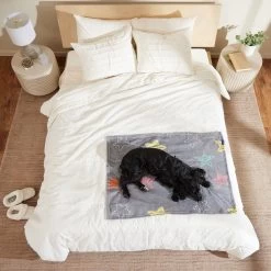 Frisco Plush Cat & Dog Throw Blanket 10 Frisco Plush Cat & Dog Throw Blanket -Frisco 816702 PT6. AC SS1800 V1701117014